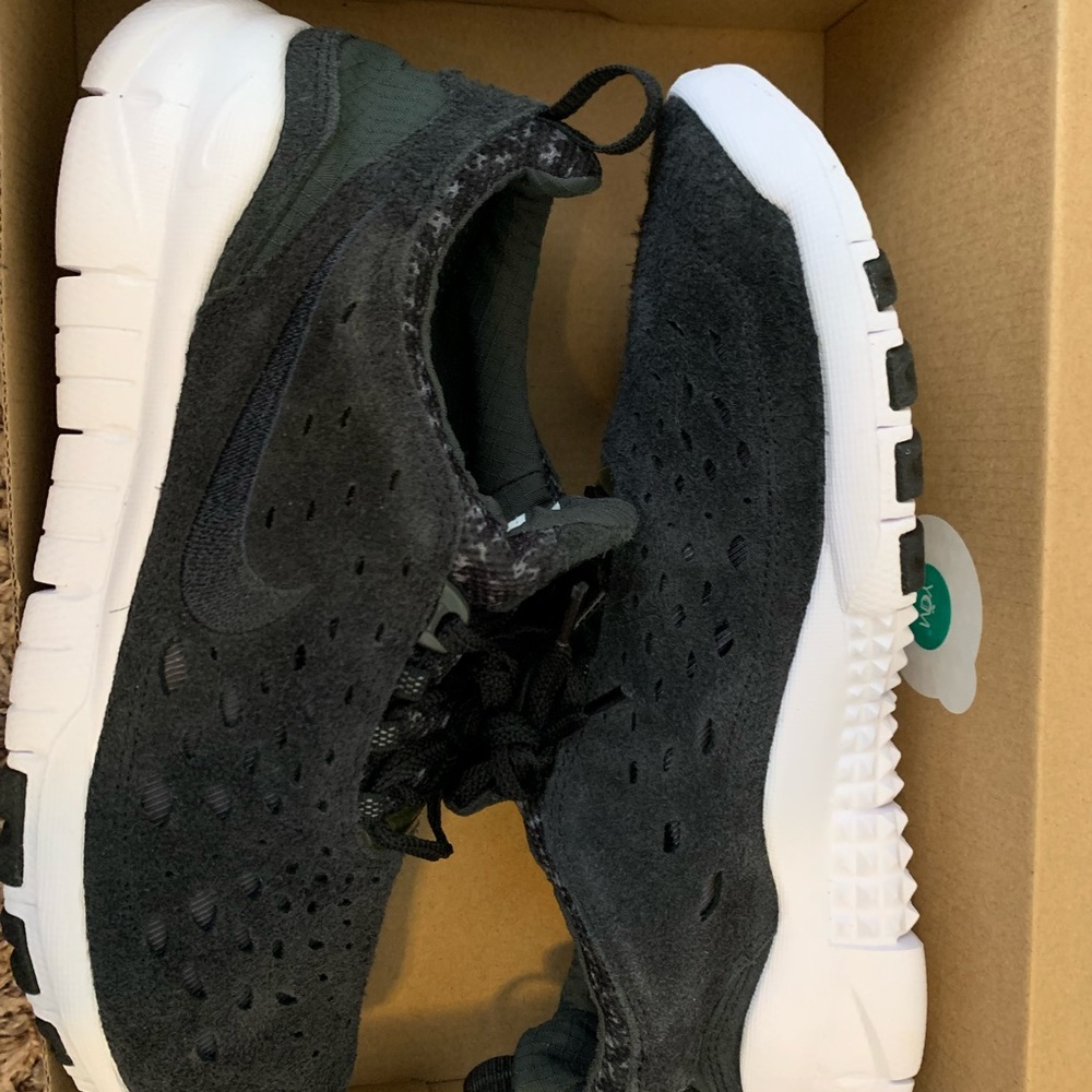 Nike Free Trail Run size 10 NWT